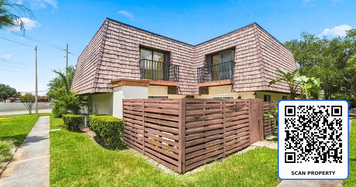 15446 E POND WOODS DRIVE UNIT 15446 property photo
