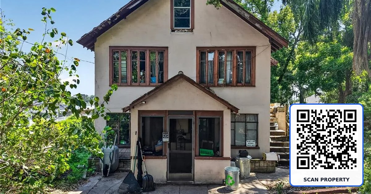 16018 DORA AVENUE property photo