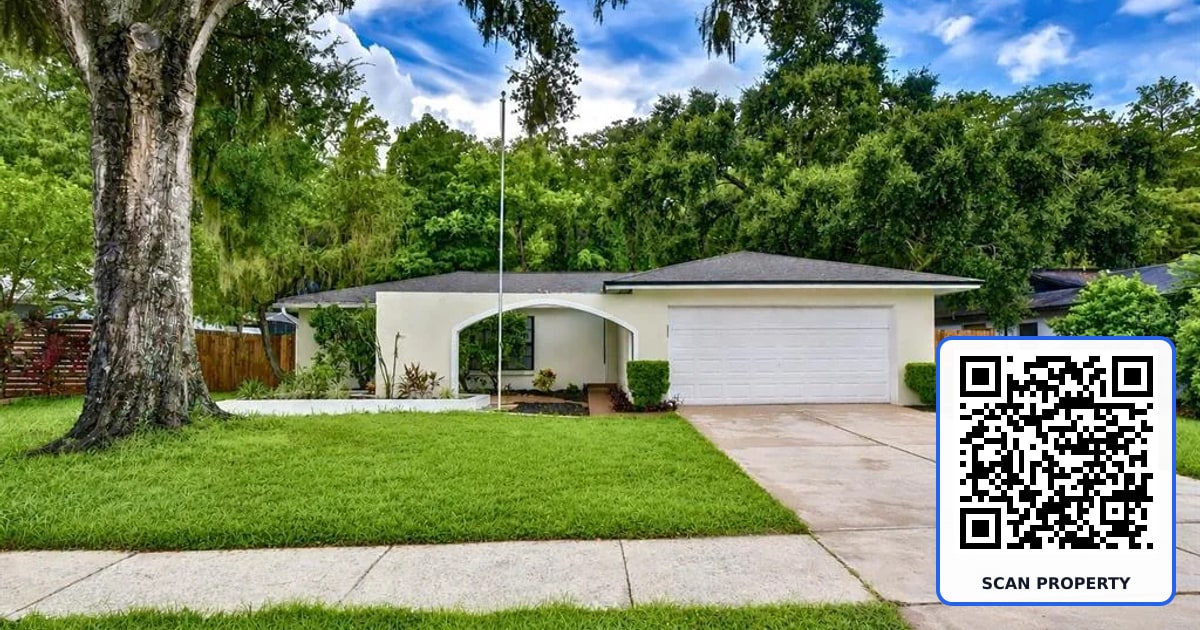 16122 OAKMANOR DRIVE property photo