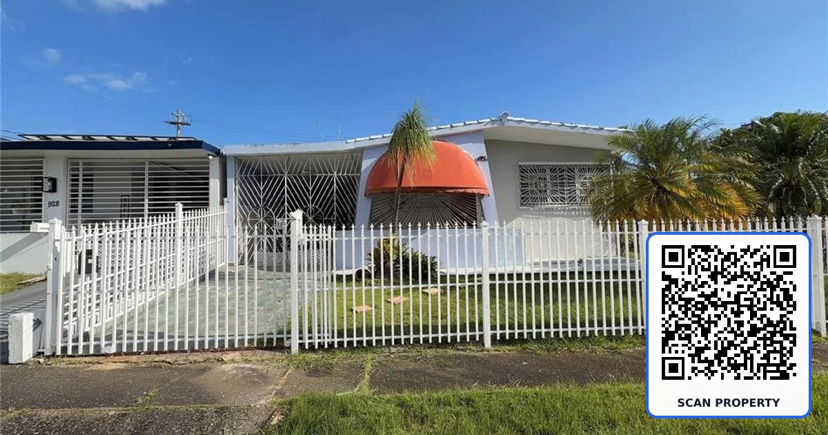 CALLE BECASINA E-32 URB COUNTRY CLUB UNIT 926 property photo