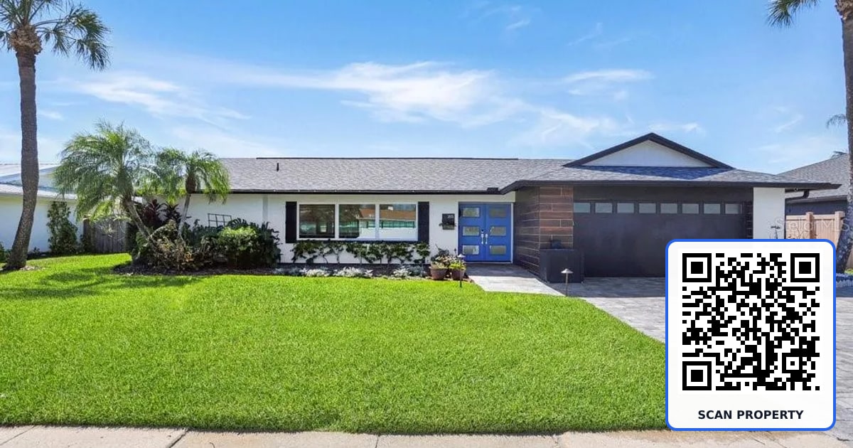 3926 VENETIAN WAY property photo