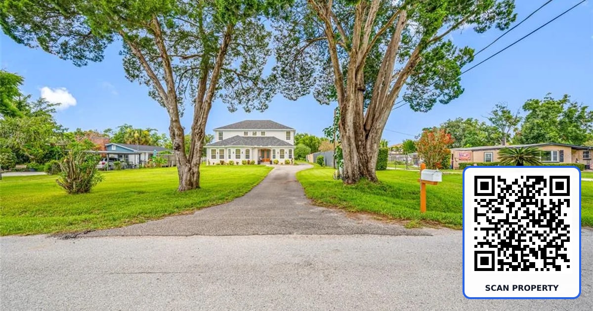 13030 DELWOOD ROAD property photo