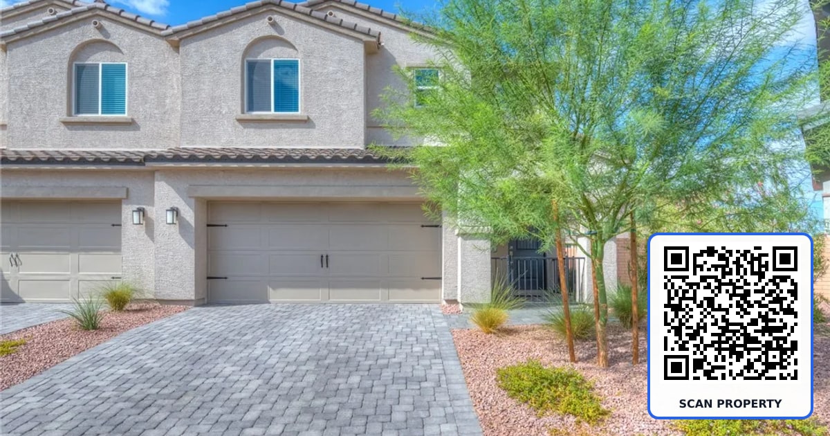 769 Spidersilk Track Street property photo