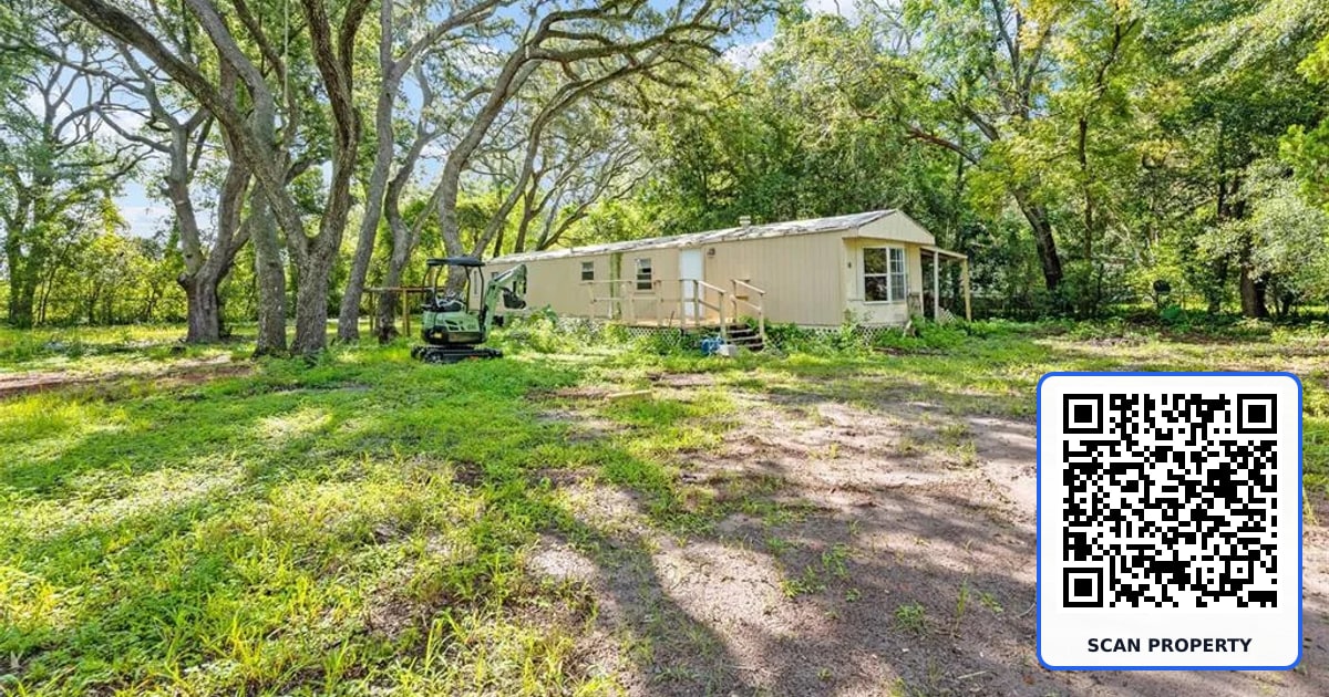 122 ARKAYS AVENUE property photo