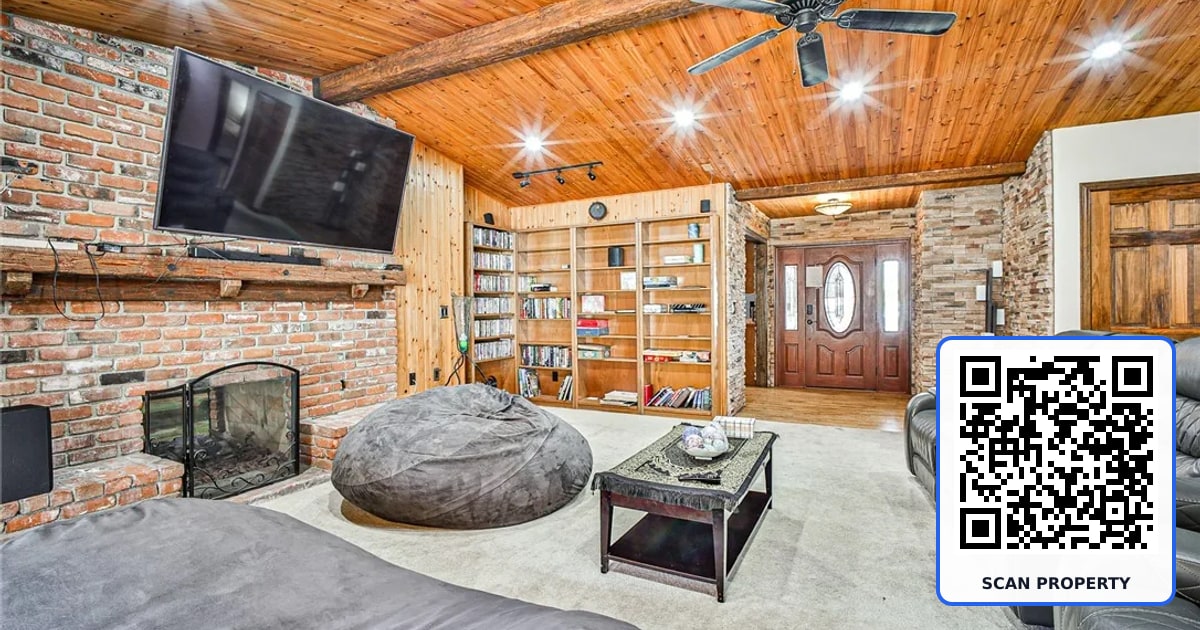 4674 Saddle Place property photo