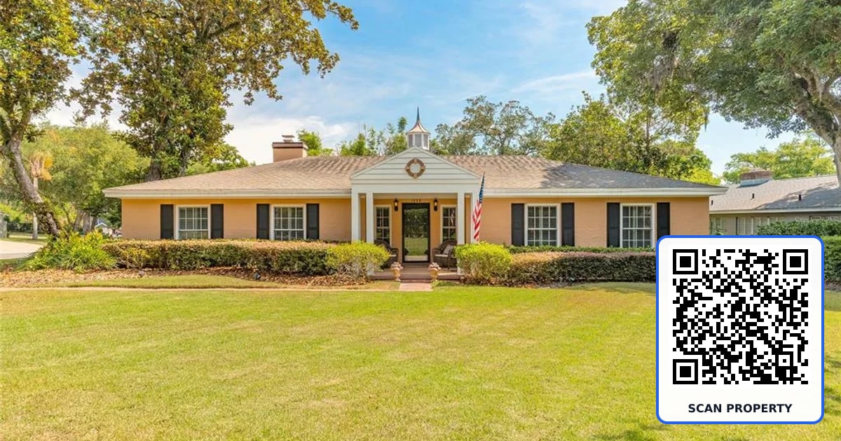 1600 S PENNSYLVANIA AVENUE property photo