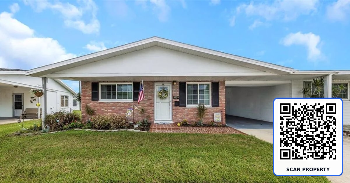 9919 TULIP STREET N property photo
