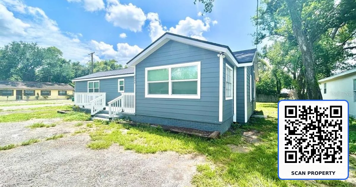 8004 N MARKS STREET property photo