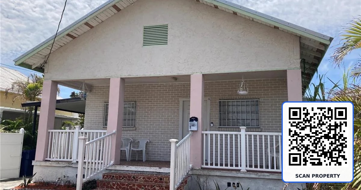 2405 CORRINE STREET property photo