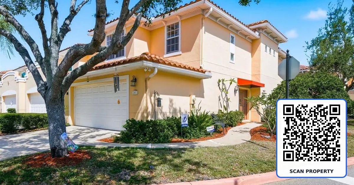 208 VALENCIA CIRCLE property photo