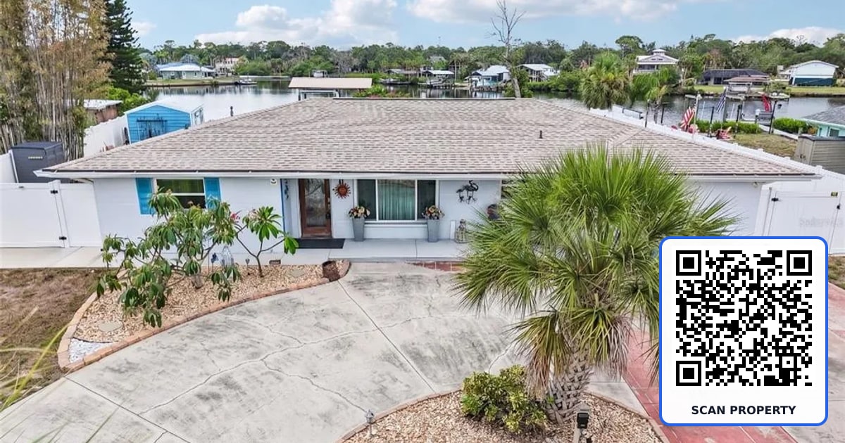 806 BLUE HERON BOULEVARD property photo