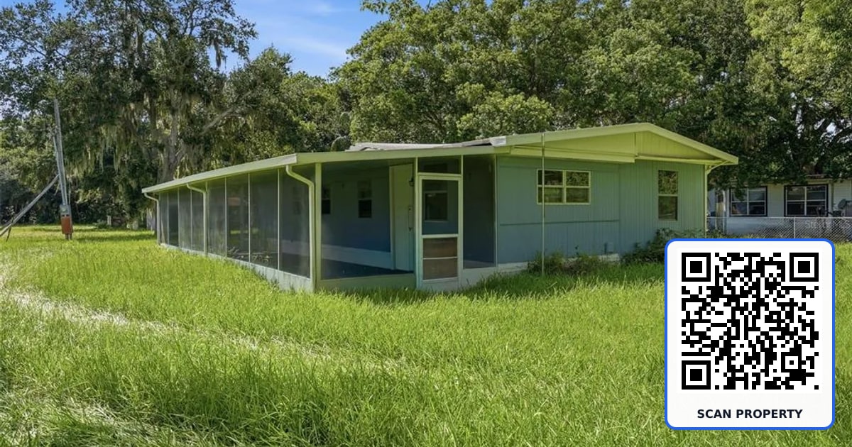 1096 NAVAJO DRIVE property photo