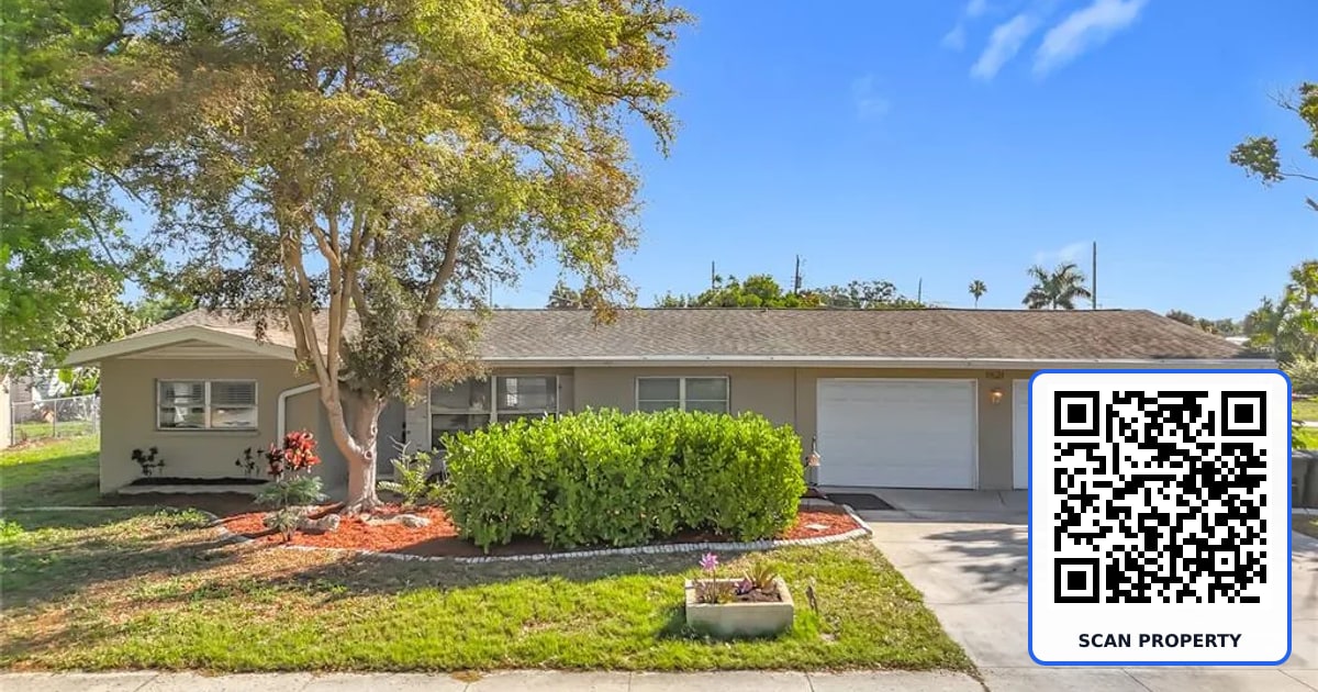 1521 BANYAN DR. property photo