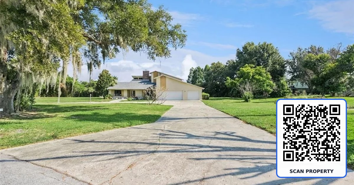 25 LAKEWOOD CAUSEWAY property photo