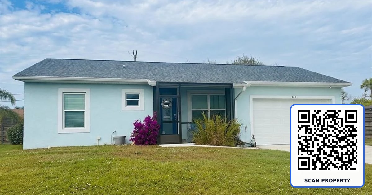 562 FLAMINGO ROAD property photo