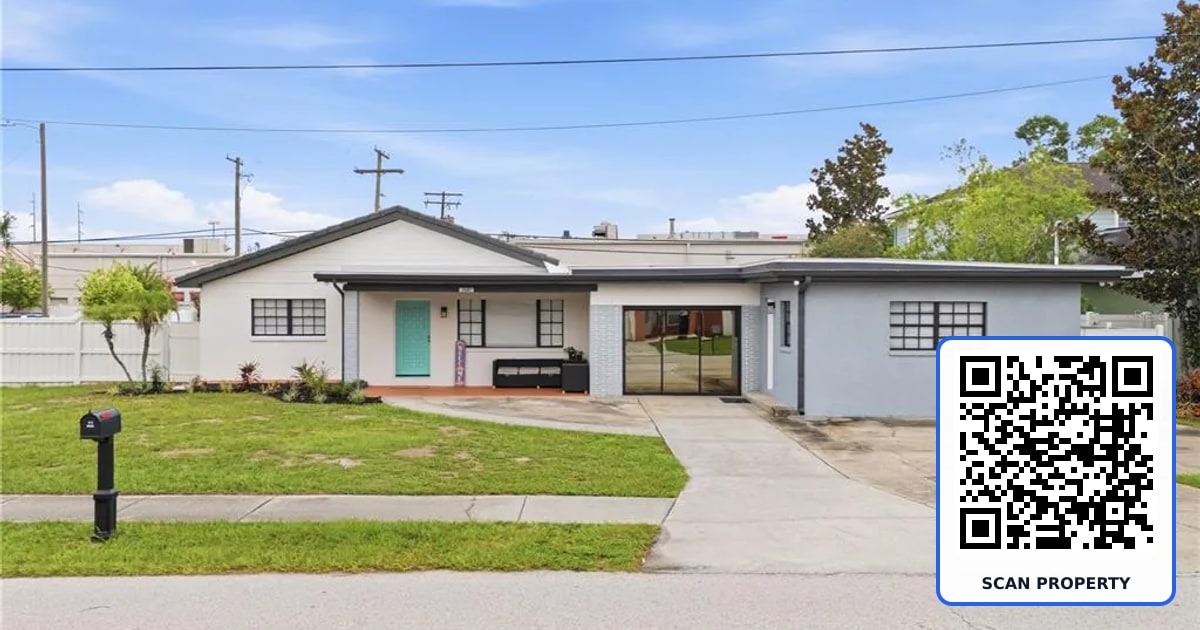 2607 W CREST AVENUE property photo