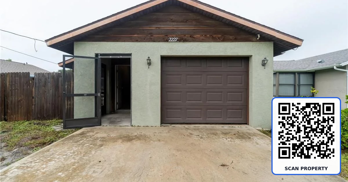 2227 BENSON STREET property photo