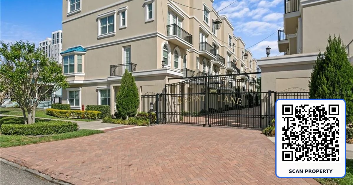 412 REGENT LANE N property photo