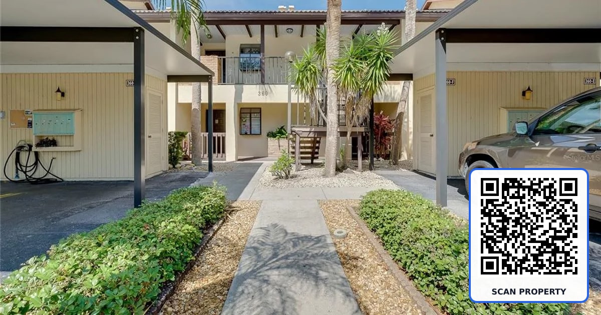 360 THREE LAKES LANE UNIT E property photo