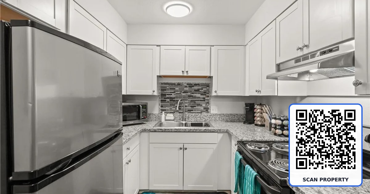 615 South 10th Street C property photo