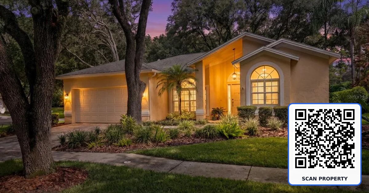 9302 KNIGHTSBRIDGE COURT property photo