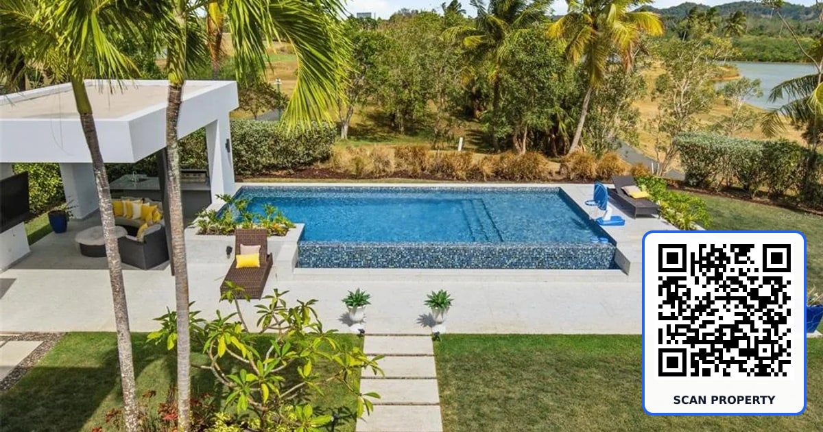 17 THE ENCLAVE property photo