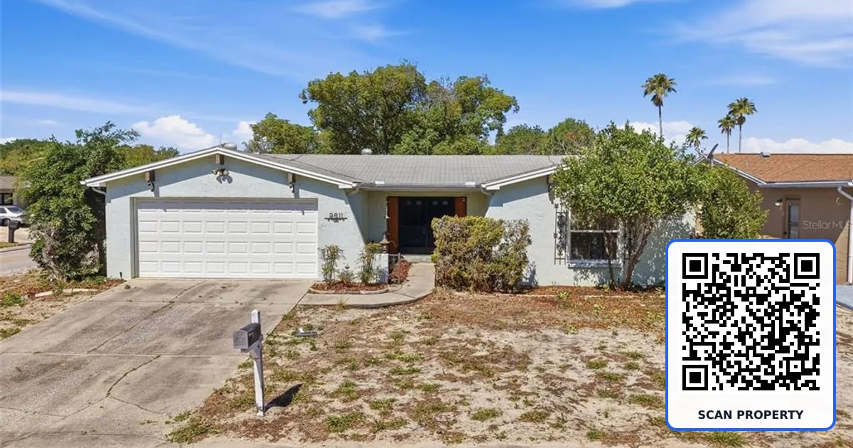 9811 WOODSTOCK LANE property photo
