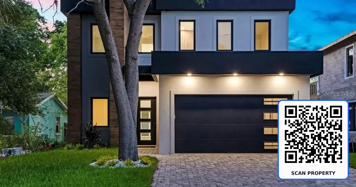 2475 BAY STREET property photo