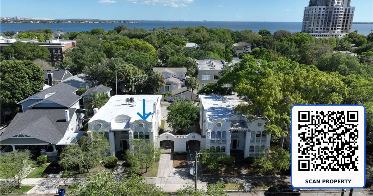 2114 W DEKLE AVENUE UNIT 4 property photo
