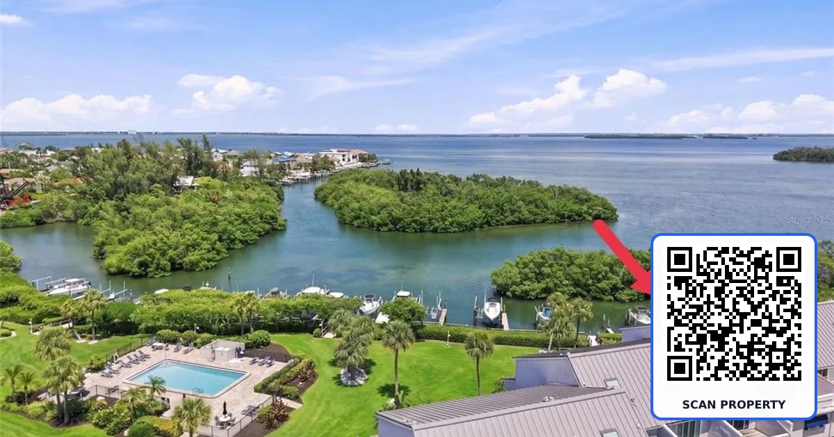 1375 PINELLAS BAYWAY S UNIT 39 property photo