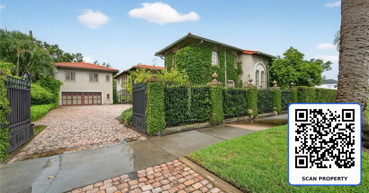 301 CASPIAN STREET property photo