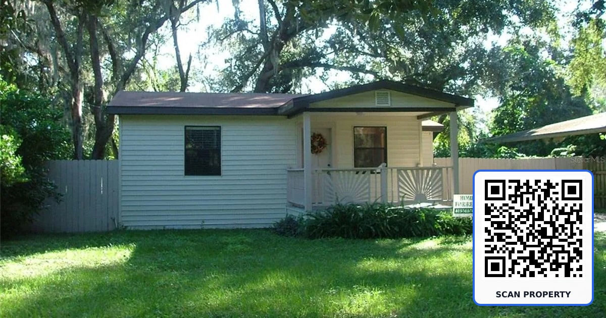 11709 HOYT AVENUE property photo