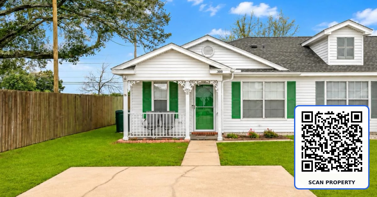 300 Loveland Circle property photo