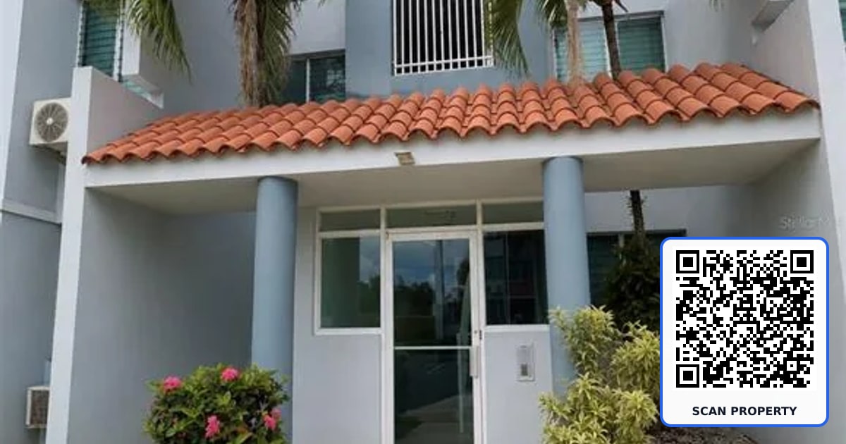 PENTHOUSE COND. CHALETS SEVILLANOS APT Q-302 property photo