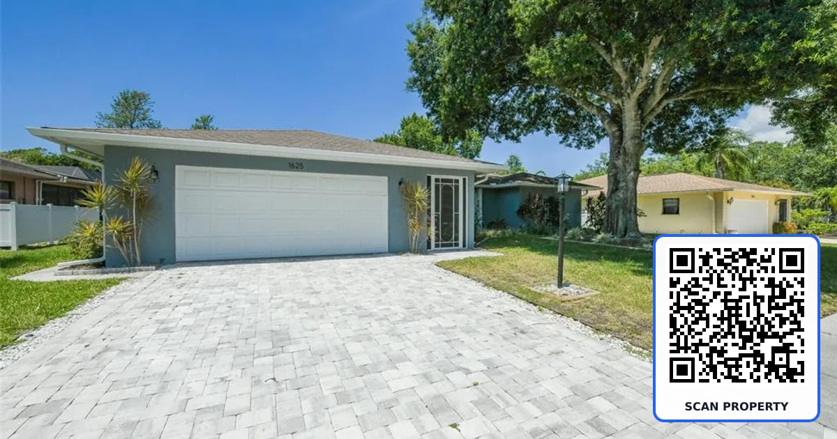1625 BAY HILL CIRCLE property photo