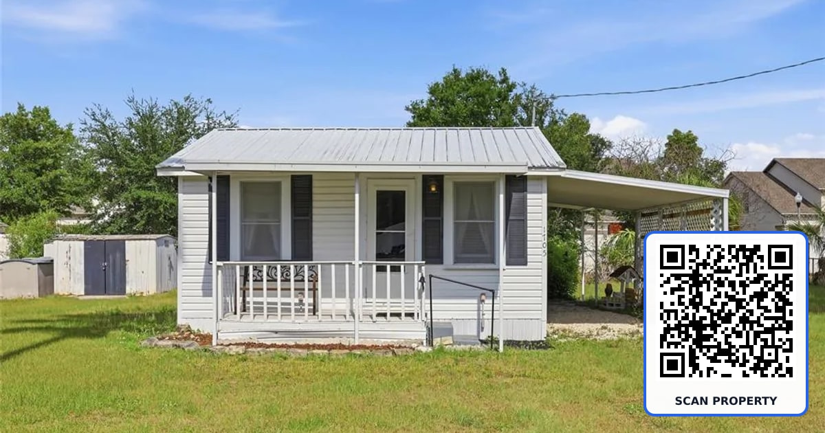 1705 DELAWARE AVENUE property photo