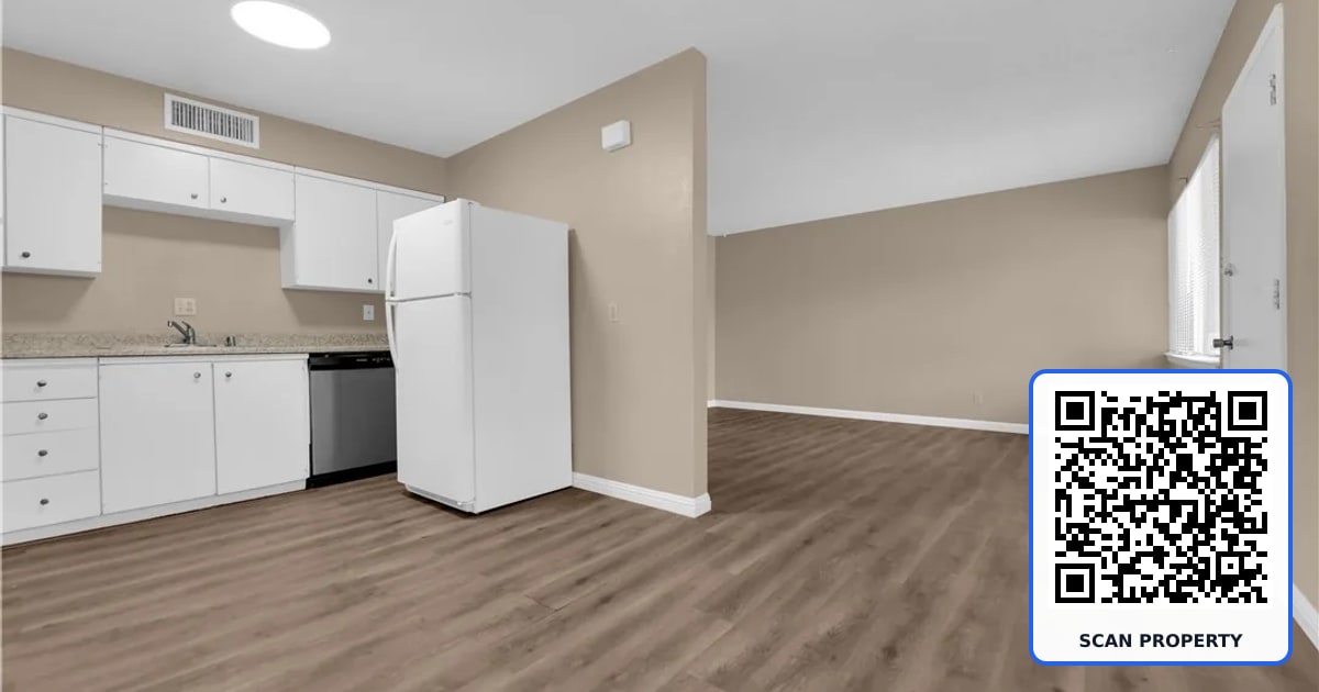 350 Desert Inn Road E201 property photo