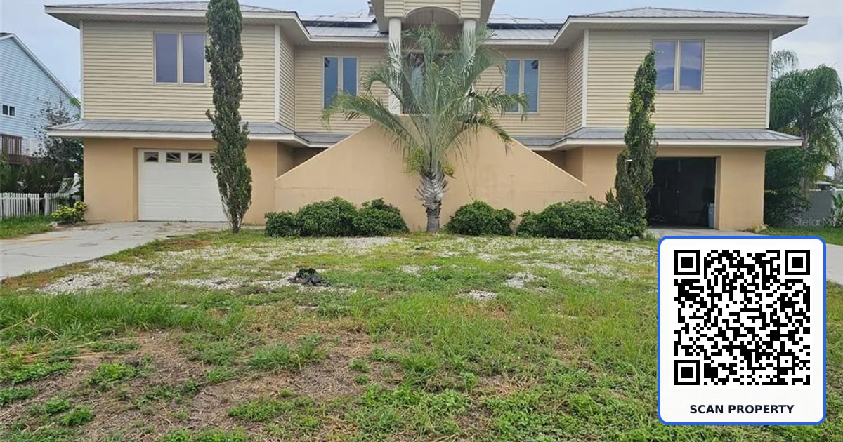 819 BLUE HERON BOULEVARD property photo