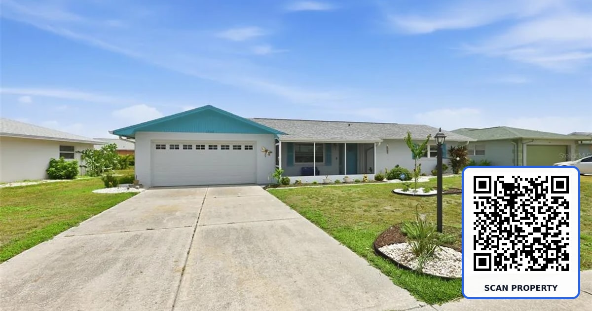 1739 COCO PALM CIRCLE property photo