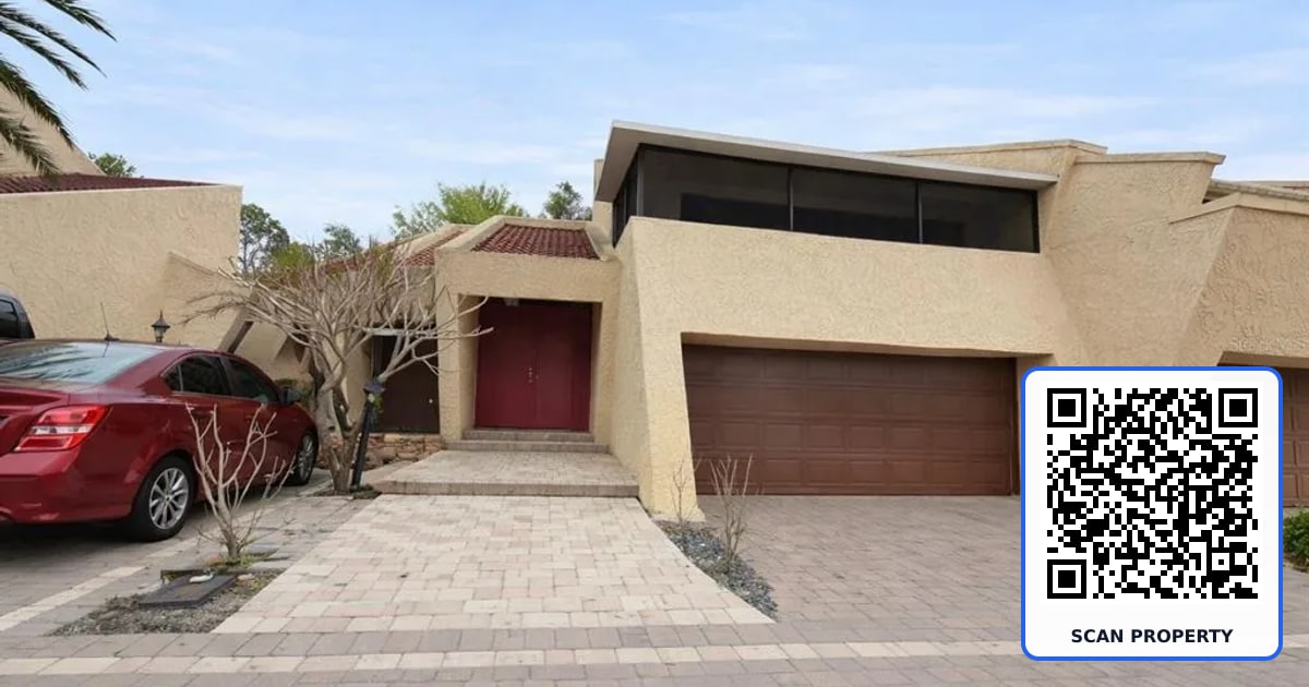 28 CASARENA COURT property photo