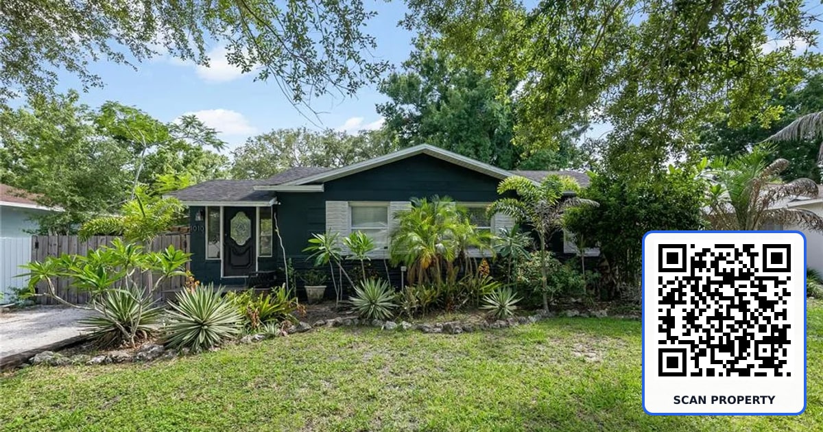1010 W BERRY AVENUE property photo