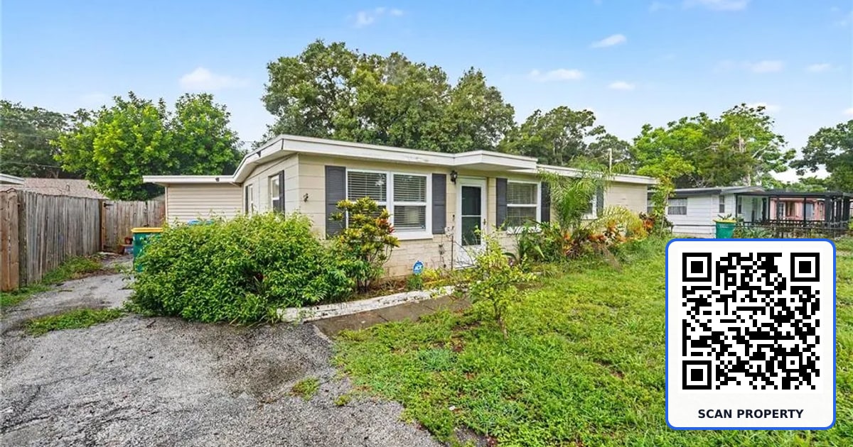 8490 92ND TER property photo