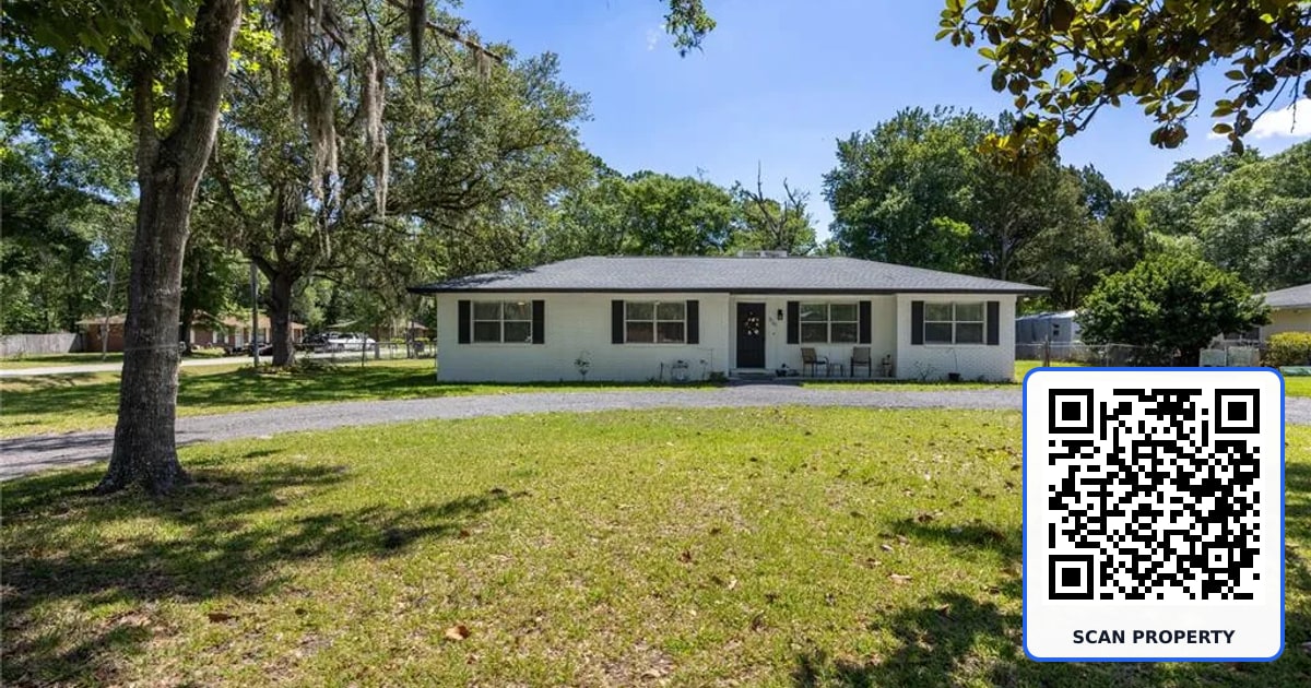926 WOODLAWN STREET property photo