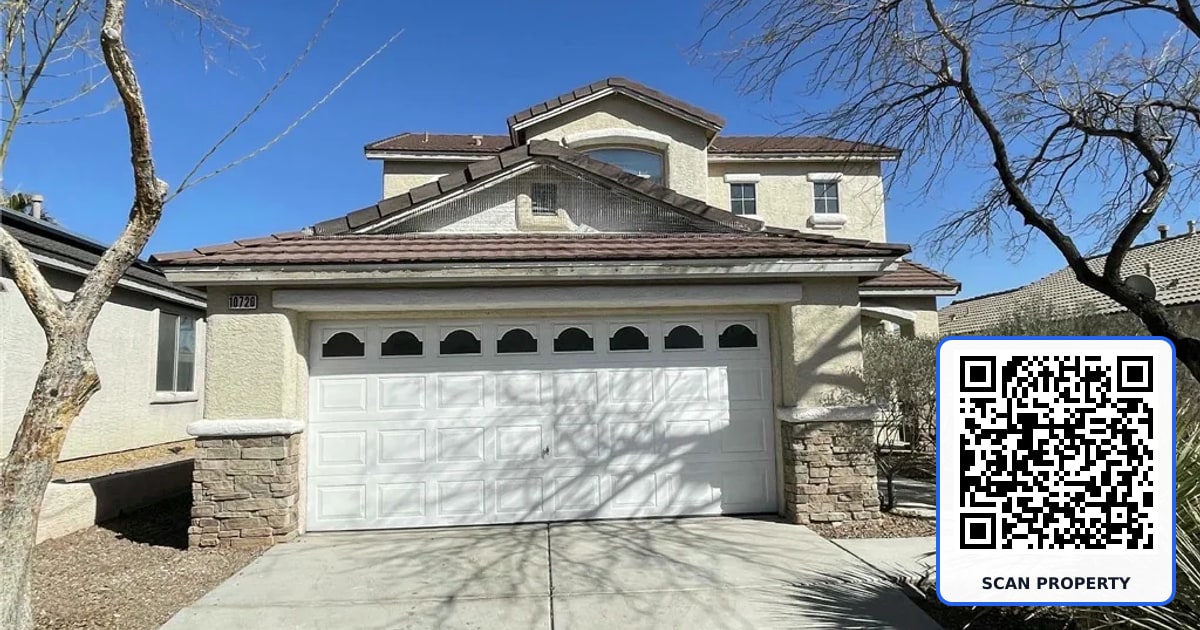10720 WOODLORE Place property photo