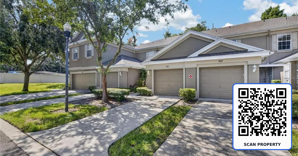 9831 BLUE PALM WAY property photo