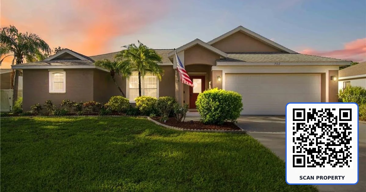732 PLUM TREE LANE property photo