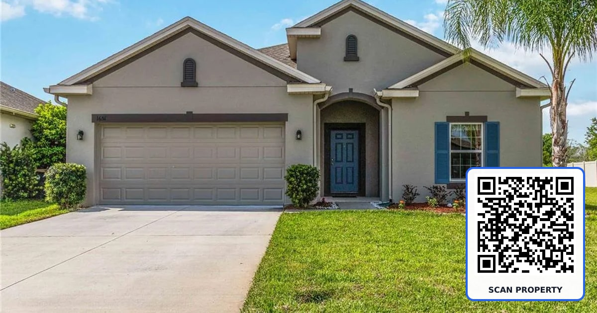 1651 CHATSWORTH CIRCLE property photo
