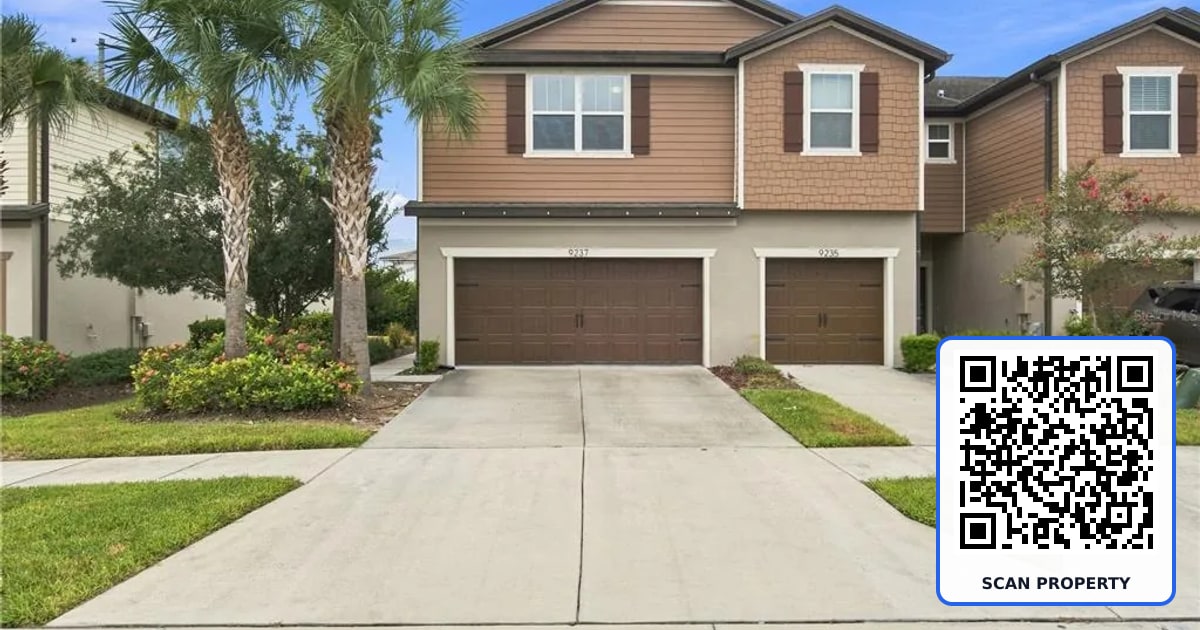 9237 HILLCROFT DRIVE property photo