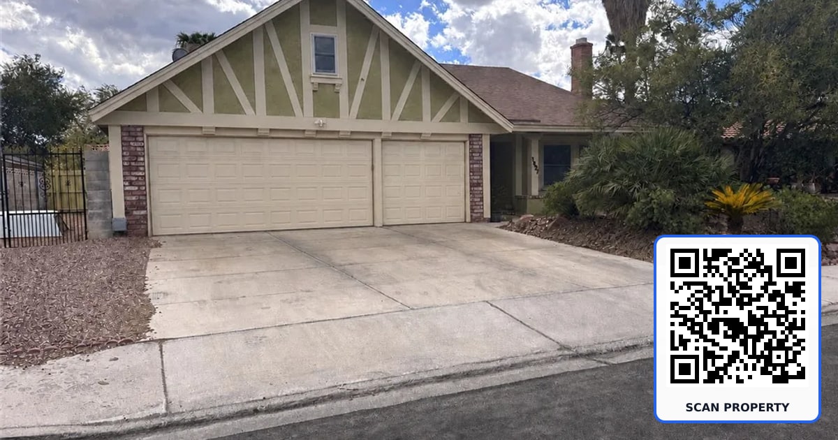 1827 NAVARRE Lane property photo