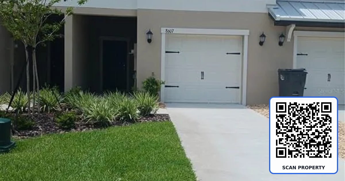 8607 TROPICAL AIRE LANE property photo